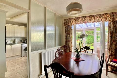 24 Abbotswood Close, Tuffley, Gloucester, GL4 0JD