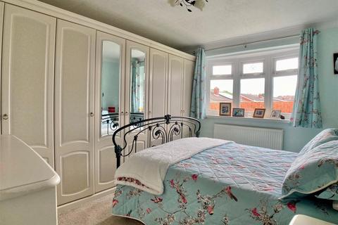 24 Abbotswood Close, Tuffley, Gloucester, GL4 0JD