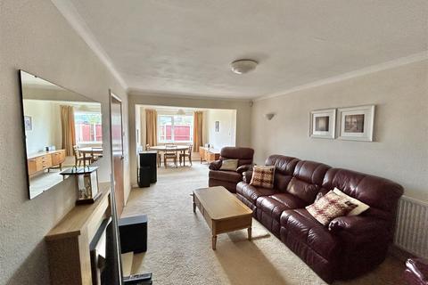 52 Dunster Close, Tuffley, Gloucester, GL4 0TP