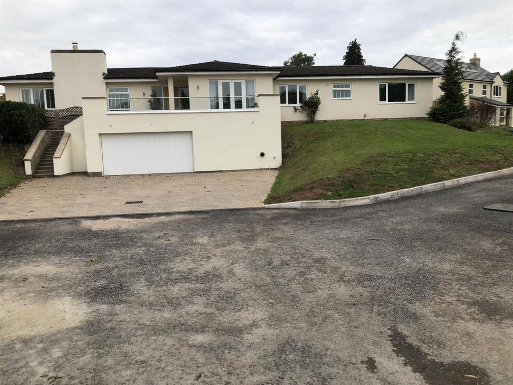 RossOnWye HR9 4 bed detached bungalow for sale £525,000