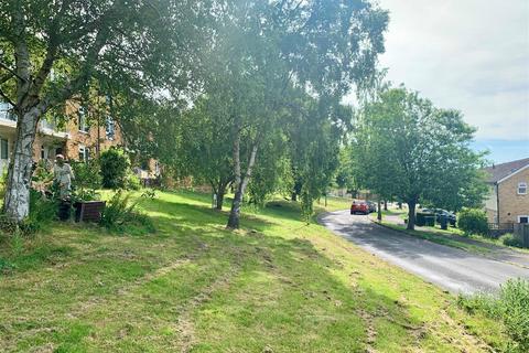 32 Allen Drive, Stroud, GL5 4DT