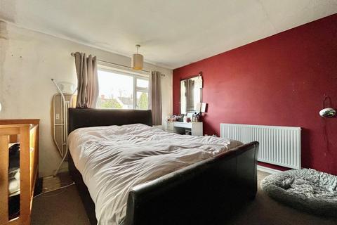 13 Amberley Road, Matson, Gloucester, GL4 6BB