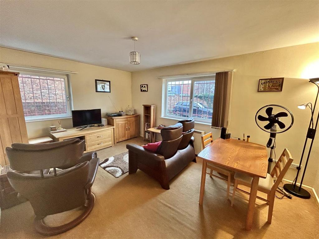 Apartment5.jpeg