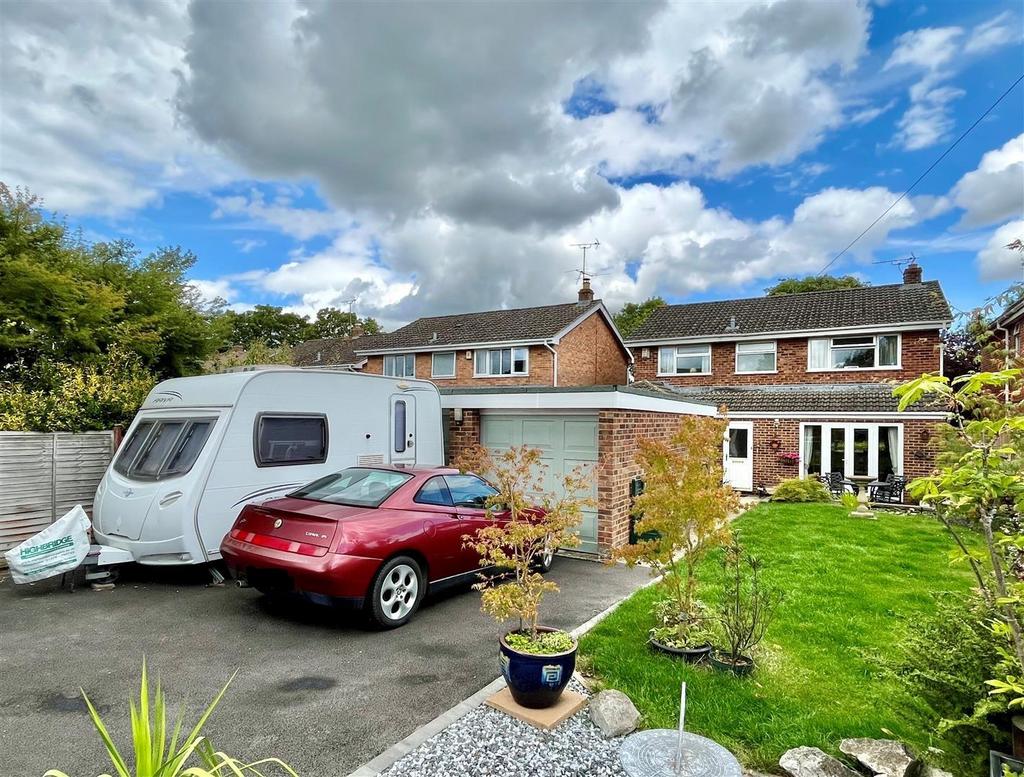 The Wheatridge, Gloucester GL4 4 bed detached house £450,000