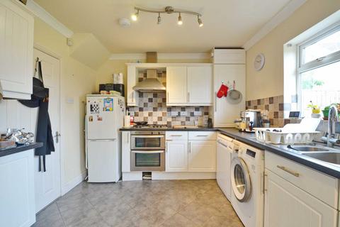 4 bedroom terraced house to rent, Okebourne Close, Brentry