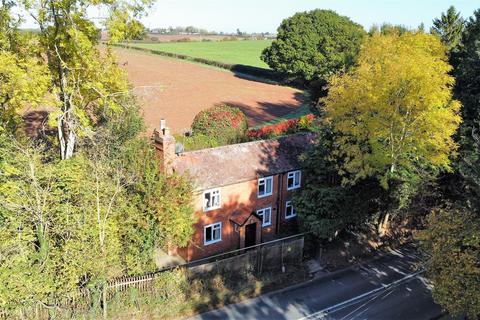 3 bedroom cottage for sale, Ross Road, Newent GL18