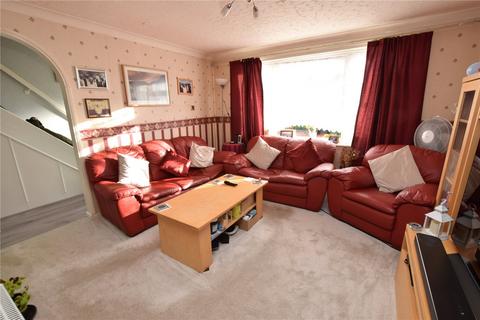 19 Danbury Close, Romford, RM6 5HU