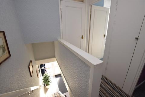 19 Danbury Close, Romford, RM6 5HU
