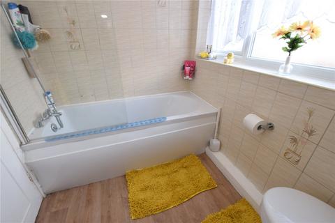 19 Danbury Close, Romford, RM6 5HU