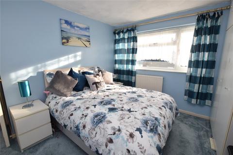 19 Danbury Close, Romford, RM6 5HU