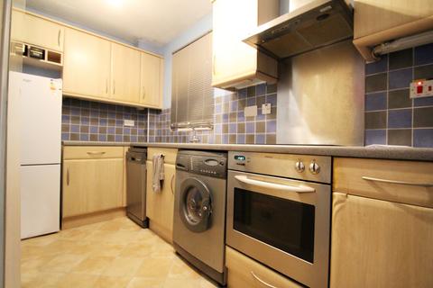 2 bedroom end of terrace house for sale, Peerless Drive, Uxbridge, Greater London