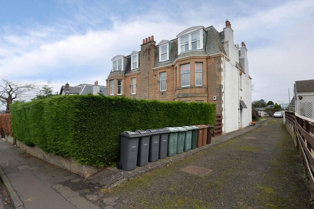 37 Dreghorn Loan, Colinton, Edinburgh, EH13 0DF 2 bed flat for sale £