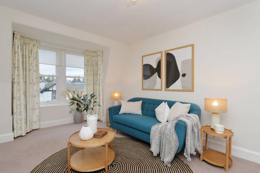 37 Dreghorn Loan, Colinton, Edinburgh, EH13 0DF 2 bed flat for sale £