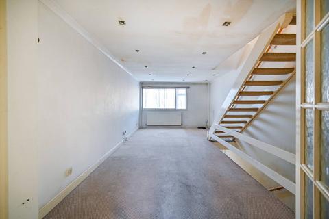 3 bedroom terraced house for sale, Travellers Way, Hounslow, TW4