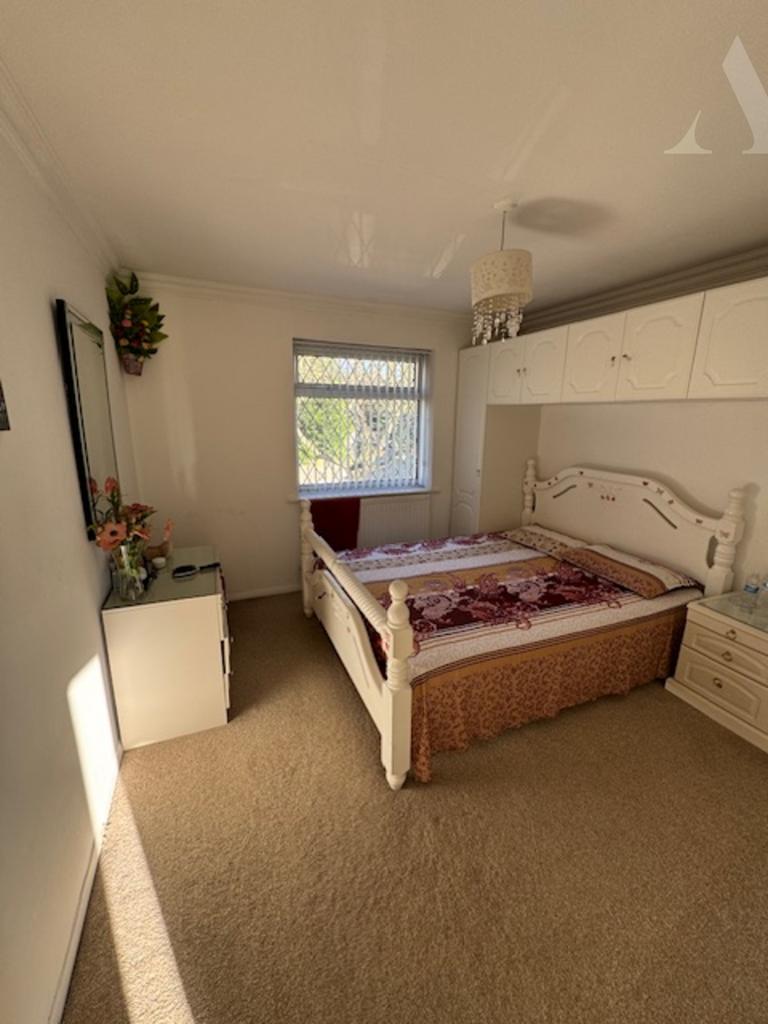 6 plaistow ave bedroom 2