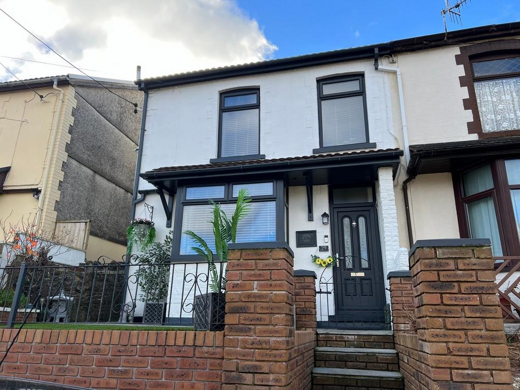 Wyndham Street Penygraig Tonypandy 2 bed end of terrace house for