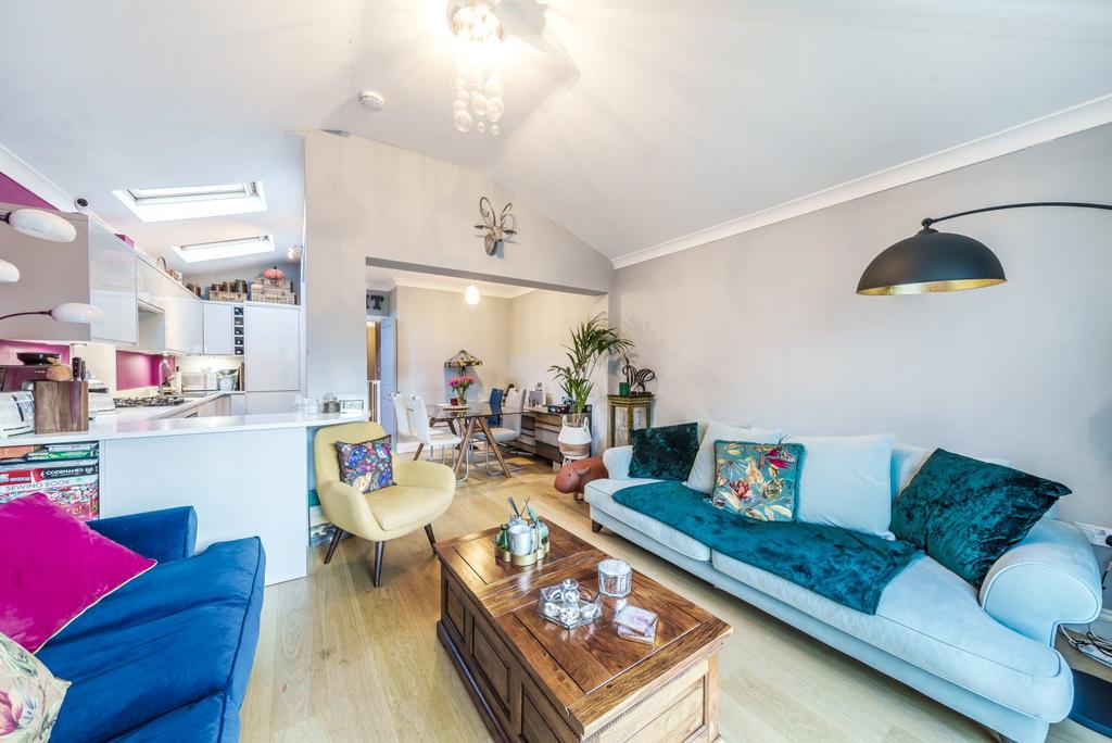 Kitchen/Dining