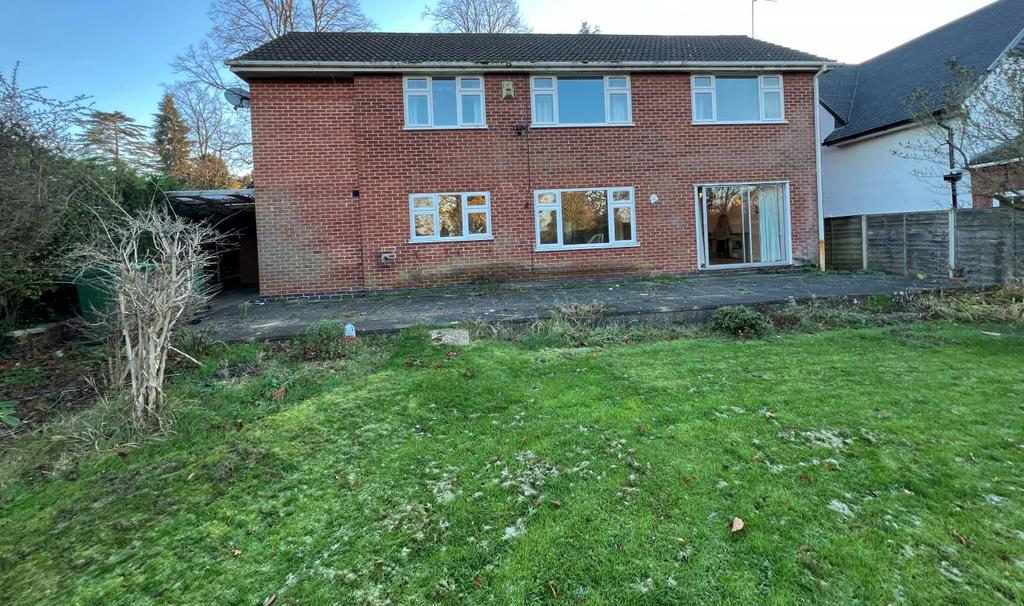 39 The Fairway, Oadby, Leicester, LE2... 4 bed detached house £900,000