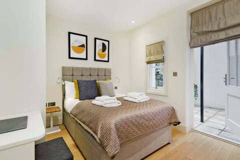 3 bedroom apartment to rent, Great Titchfield Street, Fitzrovia, London, W1W