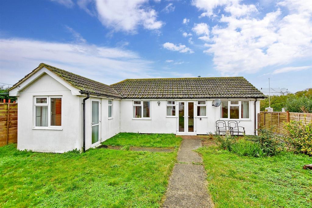 The Parade, Greatstone, Kent 3 bed detached bungalow for sale £495,000