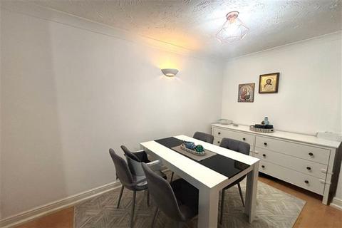 undefined, Maple Gate, Loughton, IG10