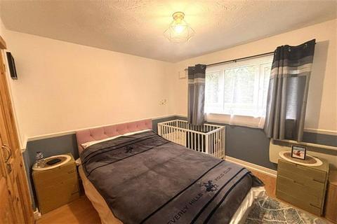 undefined, Maple Gate, Loughton, IG10