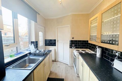 2 bedroom ground floor flat for sale, Chatsworth Gardens, St. Anthonys, Newcastle upon Tyne, Tyne and Wear, NE6 2TN