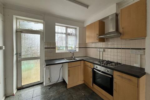 8, Avon Court Braund Avenue, Greenford, UB6 9JH