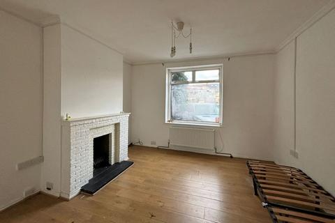 8, Avon Court Braund Avenue, Greenford, UB6 9JH