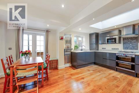 20 Carters Road, Epsom, KT17 4NE
