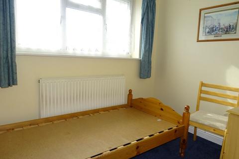 6 Rennie Close, Ashford, TW15 3DD