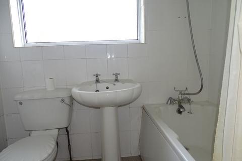 6 Rennie Close, Ashford, TW15 3DD