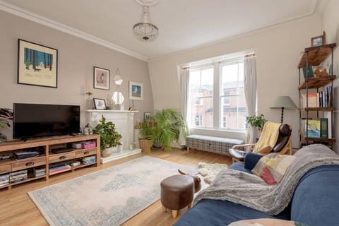 Flat 2, 104 High Street, North Berwick, EH39 4HE