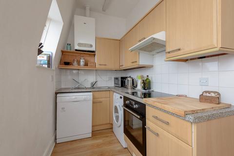 Flat 2, 104 High Street, North Berwick, EH39 4HE
