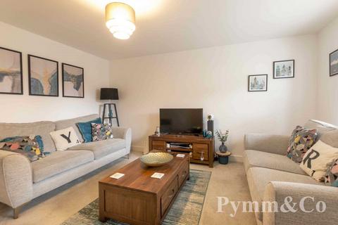24 Bennett Crescent, Hethersett, Norwich, NR9 3FS