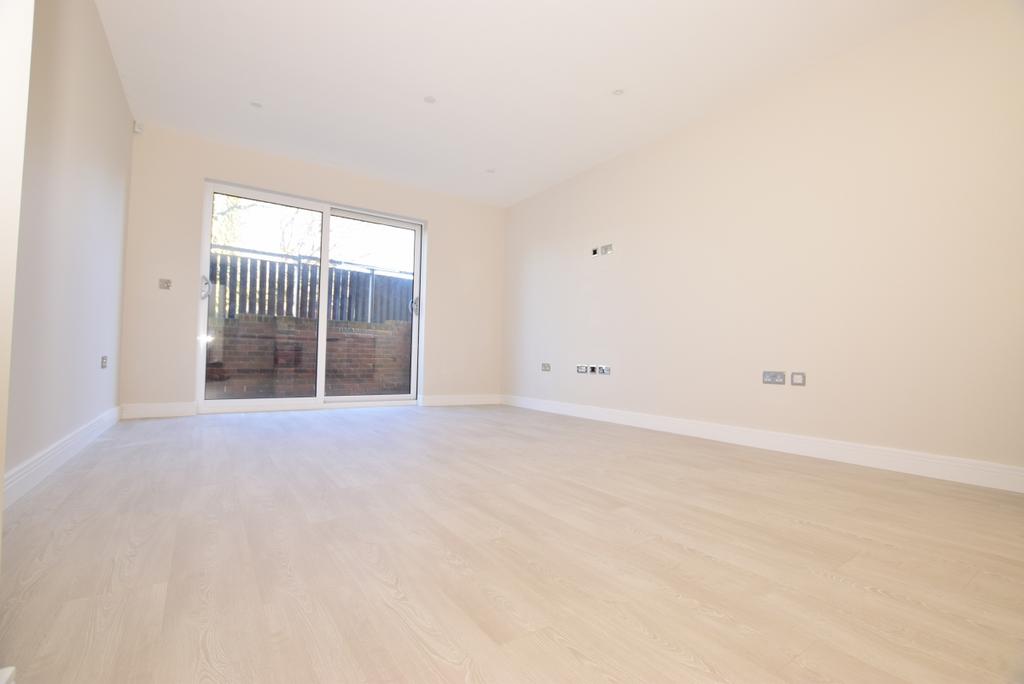 Living room 4
