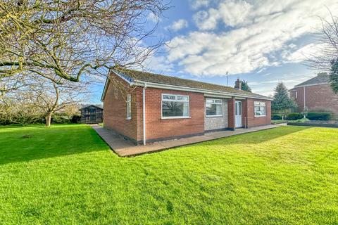 2 bedroom bungalow for sale, Andrews Road, South Ferriby, Barton Upon Humber, North Lincolnshire, DN18