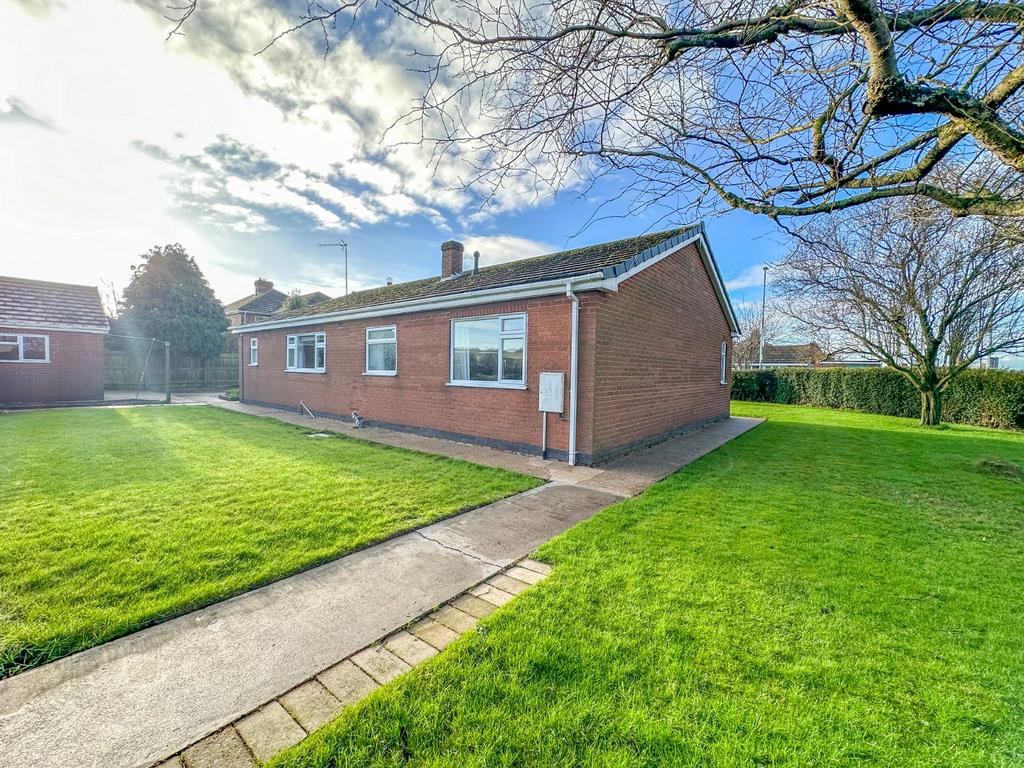 Andrews Road, South Ferriby, Barton... 2 bed bungalow for sale £245,000