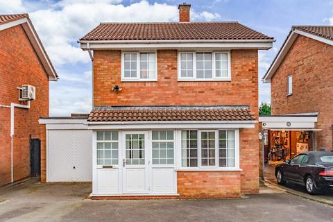 3 bedroom detached house for sale, Wadham Close, Rowley Regis, West Midlands, B65