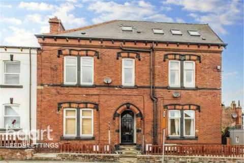 1 bedroom flat to rent, Whingate Road