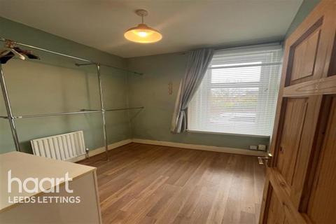 1 bedroom flat to rent, Whingate Road