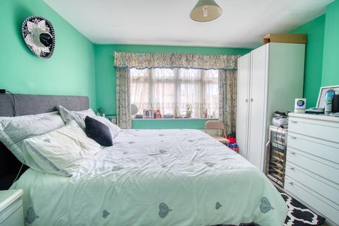 3 bedroom semi-detached house for sale, Mount Stewart Catchment , Draycott Avenue, Kenton, Harrow HA3