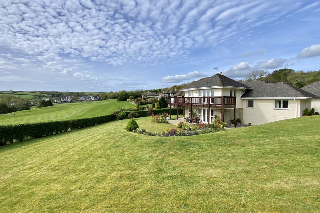 Bowood Park, North Cornwall, PL32 3 bed detached house for sale £725,000