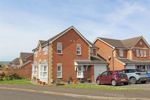 4 bedroom detached house for sale, Darwell Drive, Pevensey BN24