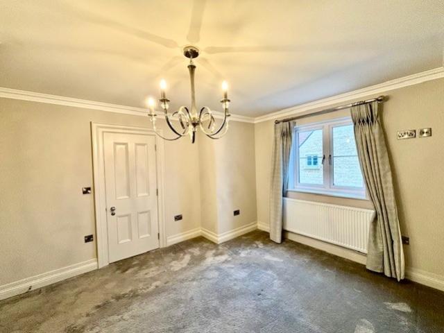 12 Linden bedroom 1