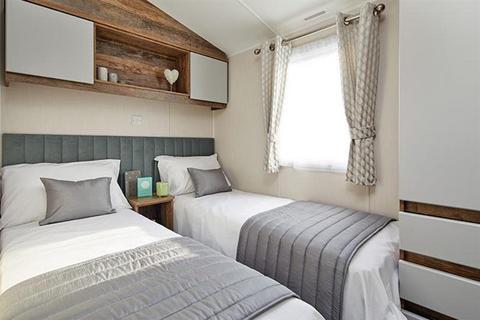 3 bedroom static caravan for sale, Havant Road, Hayling Island Hampshire