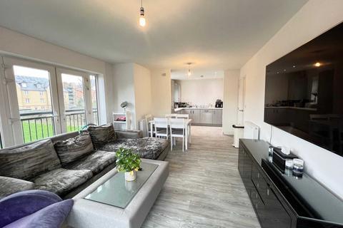 2 bedroom flat for sale - Kipling Way, Borehamwood