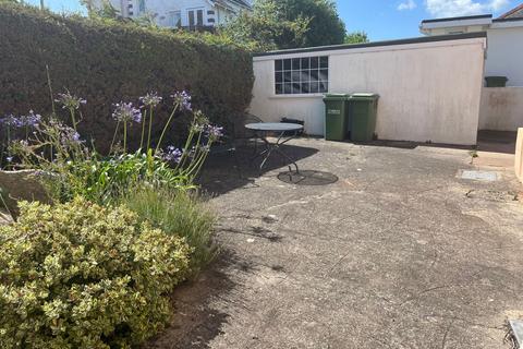 25b Cliff Road, Paignton, TQ4 6DH