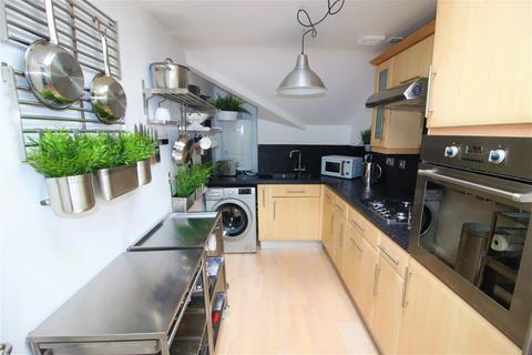 2 bedroom flat for sale, Torwood Gardens Road, Torquay TQ1