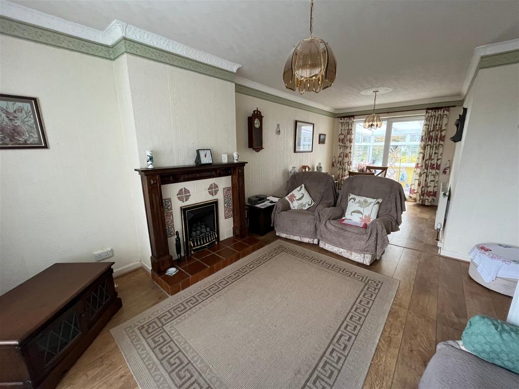 Brantwood Crescent, Paignton TQ4 2 bed semidetached bungalow for sale